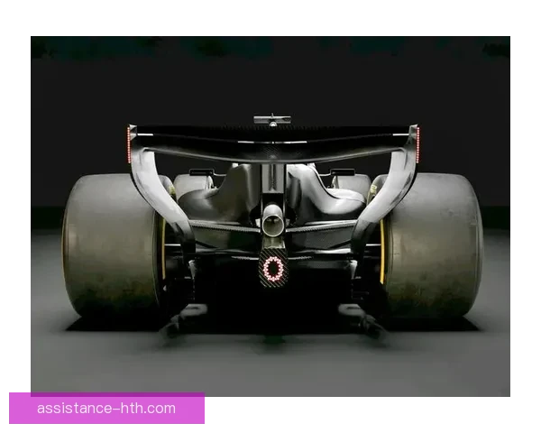 F1赛场风云再起多队角逐冠军席位新赛季格局引发全球车迷热议