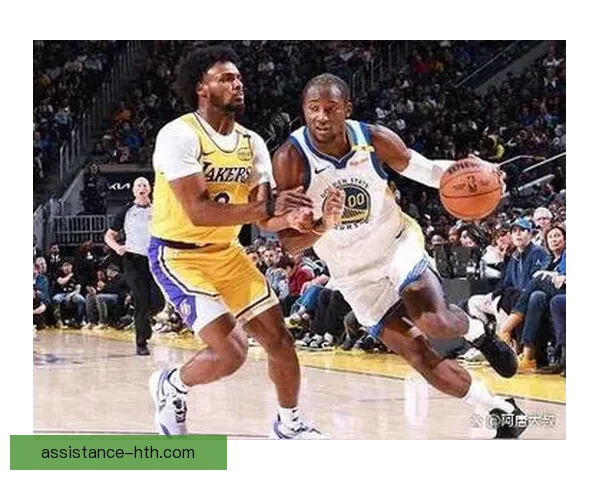 NBA季后赛激战正酣 勇士湖人掀起焦点对决 赛季最强阵容能否突破对手防线